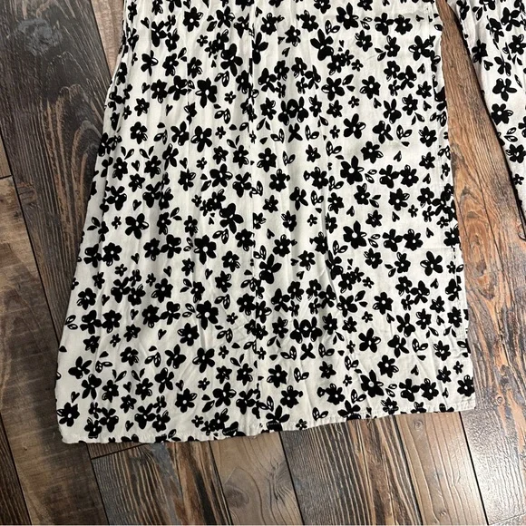 Kendall & Kylie Split Leg Palazzo Floral Pants Size Small - Picture 3 of 4